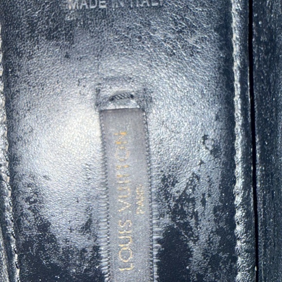 Louis Vuitton Dark Leather Accent - Picture 3 of 11